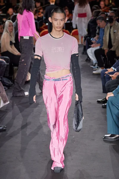 Look 35